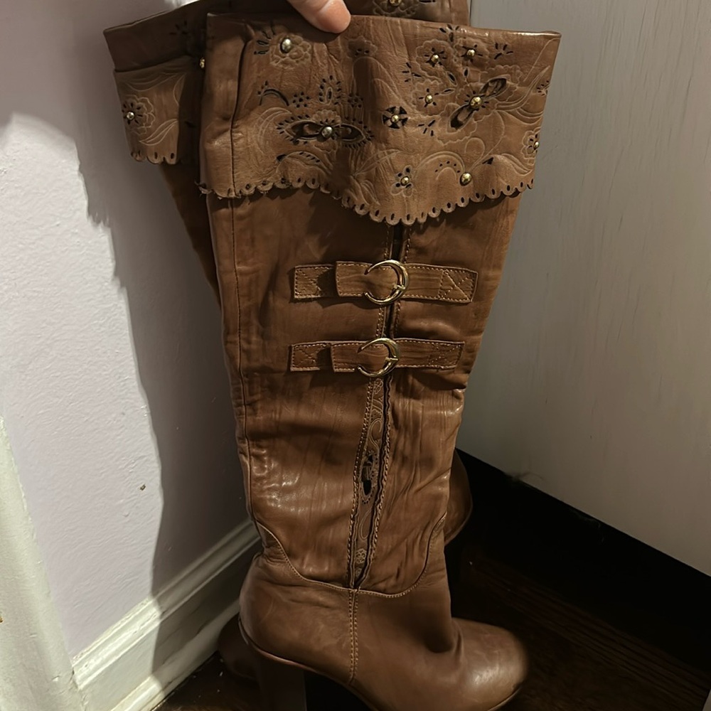 Beautiful leather boots